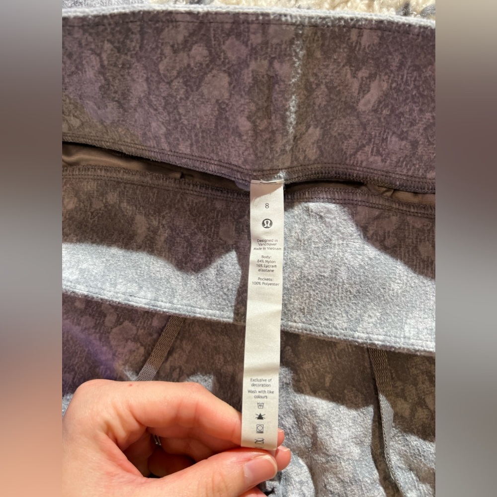 Lululemon ready to rulu joggers - Picture 2 of 3